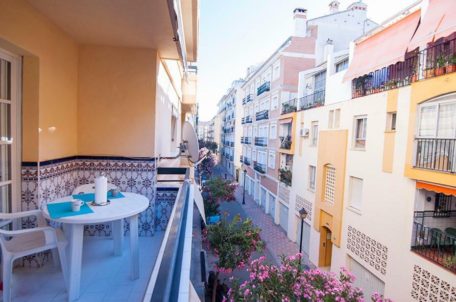 Luminoso Y Fresco Apartamento En 2ª Linea De Playa フエンヒロラ エクステリア 写真